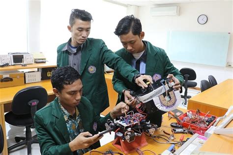 Info Lengkap Jurusan Teknik Elektro Pengertian Mata Kuliah Hingga Kampus Terbaiknya Brain