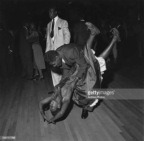 Ballroom Dancing 1940s Imagens E Fotografias De Stock Getty Images