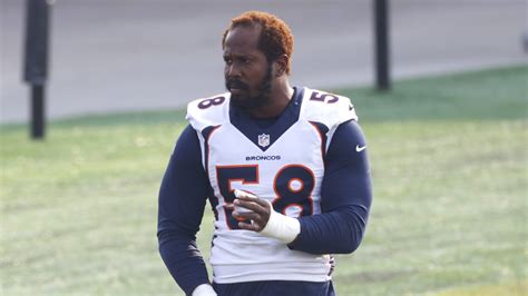 Broncos LB Von Miller undergoes MRI after suffering lower leg injury in ...