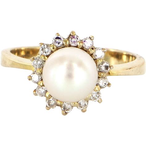 Vintage 14 Karat Yellow Gold Cultured Pearl Diamond Princess Cocktail