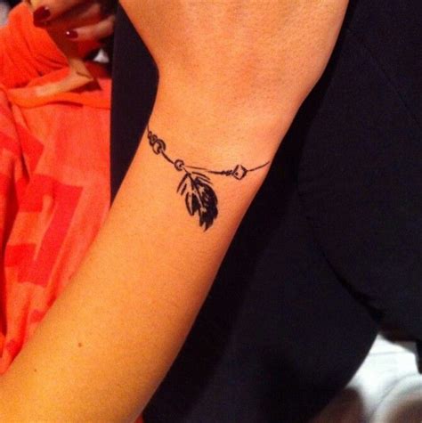 Les 10 Plus Beaux Tatouages Bracelets