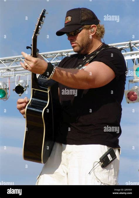 Toby Keith in concert Stock Photo - Alamy