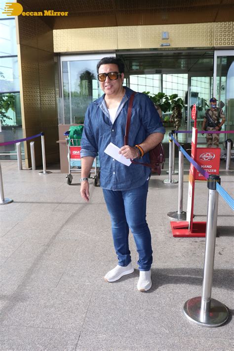 'Hero No. 1' Govinda spotted at Mumbai Airport » Deccan Mirror