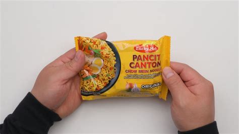 Taste Test Lucky Me Pancit Canton Original Instant Noodle Youtube