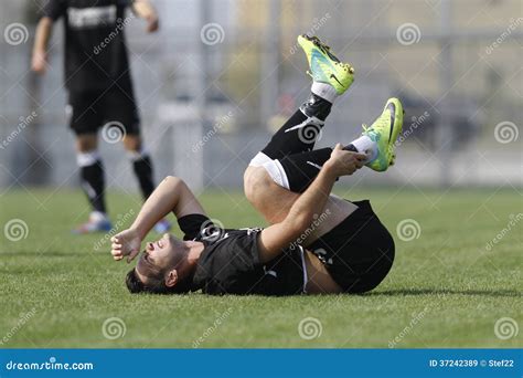 Injured Football Player Editorial Stock Image Image Of Pitch 37242389