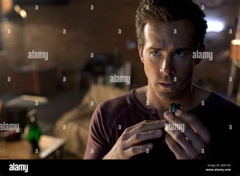 RYAN REYNOLDS, GREEN LANTERN, 2011 Stock Photo - Alamy