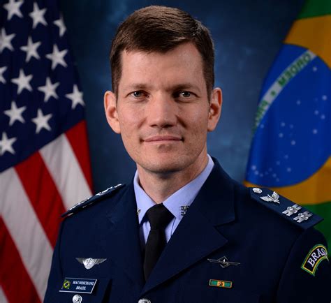 Brazilian Air Force Officers Receive Awards in the US - Diálogo Américas