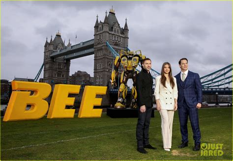 Photo: hailee steinfeld john cena bumblebee photocall london 01 | Photo ...