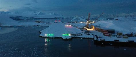 Rothera runway - British Antarctic Survey