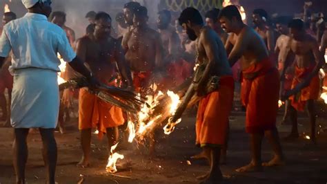 Agni Kheli Festival జాతరలో ఒళ్లు గగురుపొడిచే ఘటన ఒకరిపై మరొకరు