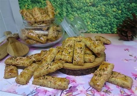 Resep 44 Kue Keju Bawang Putih Garlic Cheese Cookies Oleh Olivia Ayu