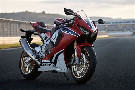 Honda Cbr 1000rr Wallpapers Wallpaper Cave