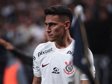 Mat As Rojas Vai Jogar No Inter Em Empres Rio Confirmou