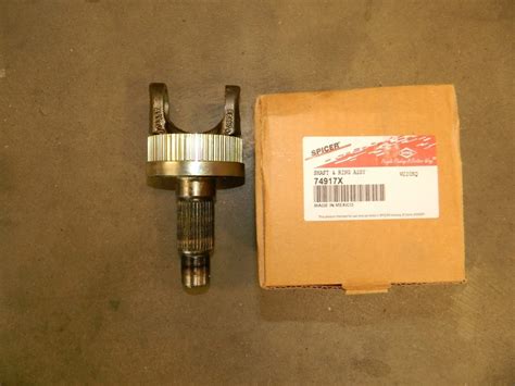 Dodge Dana 44 Front Outer Stub Axle 1994+ 1/2 Ton 4X4 | C&M Gearworks