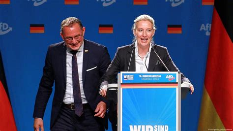 Germany's far-right AfD looks to capitalize on snap election – DW – 11 ...