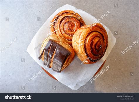 Croissant Buttery Flaky French Viennoiserie Pastry Stock Photo ...