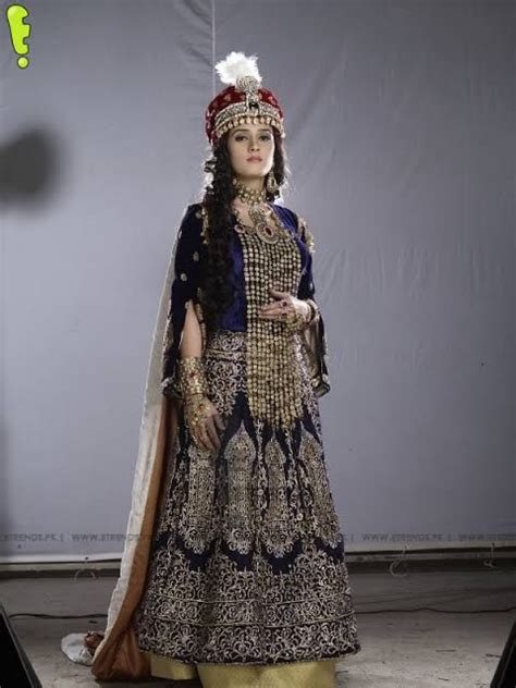 Razia Sultan in her dress 👗