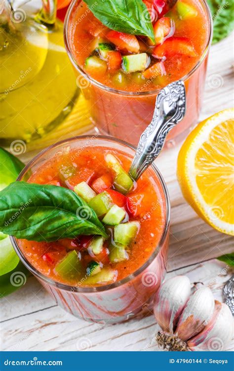 Sopa Do Gazpacho Do Tomate Pimenta Foto De Stock Imagem De