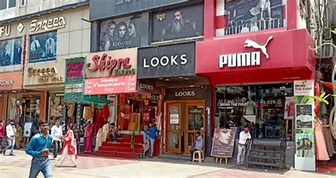 Karol Bagh Market Delhi Timings Location And Shopping Tips