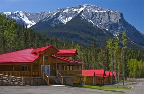 Jasper East Cabins 【 Cabin in Jasper East, Canada 】PetFriendly™