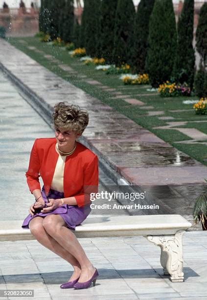 Princess Diana Taj Mahal Photos and Premium High Res Pictures - Getty ...