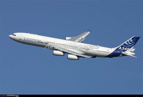 Airbus A340 311 Large Preview