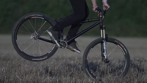 Sam Pilgrims How To 2015 1 Bunny Hop Octane One