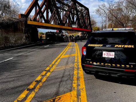 Onondaga Lake Parkway Closed In One Direction After Truck Hits Bridge