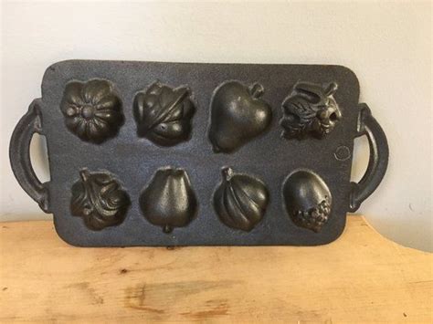 Vintage 1989 John Wright Heirloom Quality Cast Iron Baking Etsy