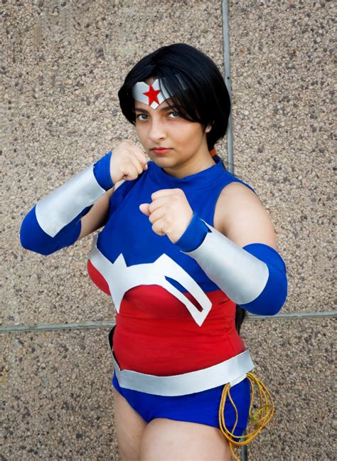 Wonder Woman Justice League War Cosplay By Junkless Samjunkless Sam