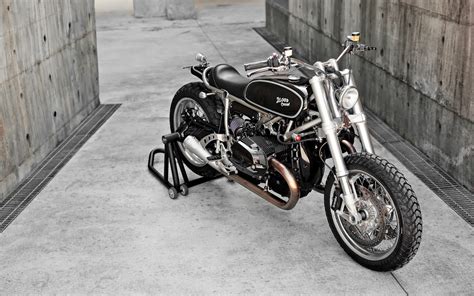 Redefine The Nine T 2 Loud Inazuma Café Racer