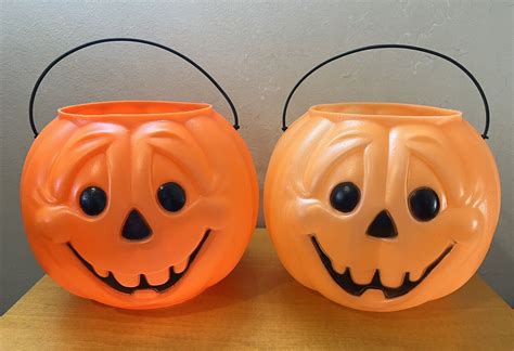 Vintage General Foam Plastics Pumpkin Jack O Lantern Halloween Blow