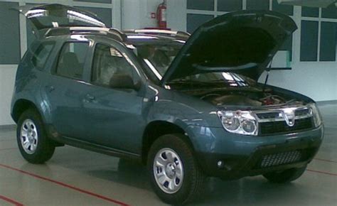 New Dacia SUV Model Scooped without any Camouflage! | Carscoops