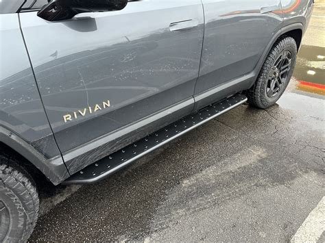 RealWheels EV Stainless Steel Running Boards Rivian Forum R1T R1S