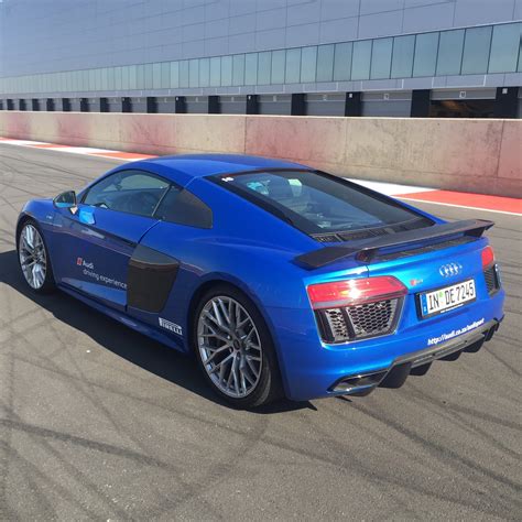 First Drive: Audi R8 V10 Plus