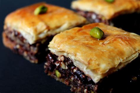 S E Sonntagsgr E Schokoladen Baklava Foodsandeverything