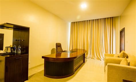 Rollace Hotel Hotel In Ajao Estate Hotels Ng