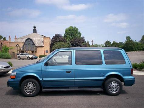 1995 Dodge Grand Caravan Information And Photos Momentcar