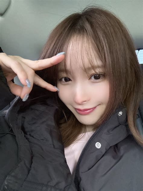 Momonogi Kana 桃乃木かな Vietnam Fansite