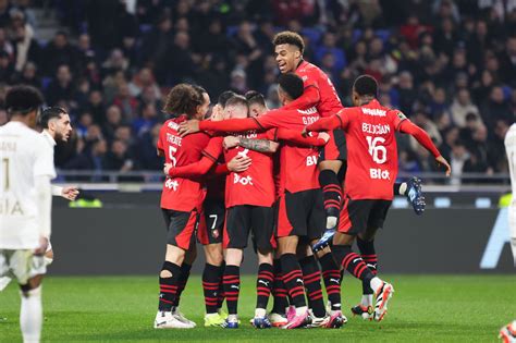 Malgr Une Belle Remont E L Ol S Incline Contre Le Stade Rennais