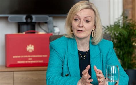 Liz Truss Targets Post Brexit Trade Deal With Gulf States