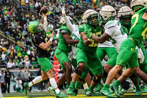 Canzano Monday Mailbag Deals With Pac 12 Officiating Ducks Cfp Hopes