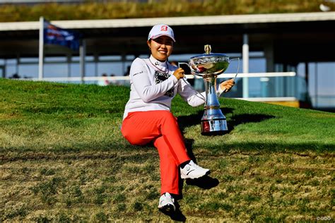 古江彩佳が米ツアー初優勝 圧巻「62」で4打差逆転【lpgaツアー 米国女子】｜gdo ゴルフダイジェスト・オンライン