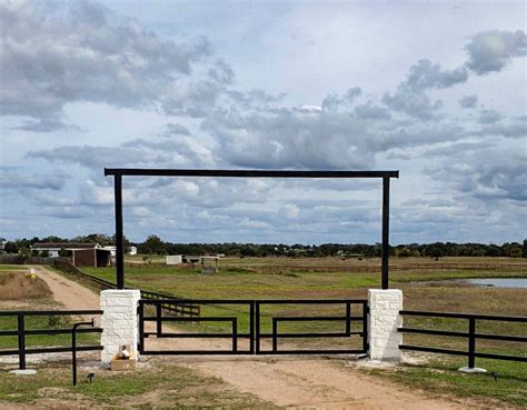 Ranch Gates & Entrances, Metal Ranch Gates | TX Ranch Resources