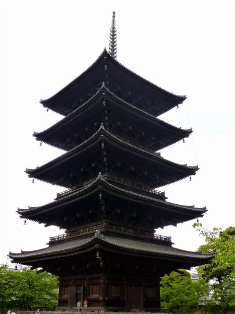 Chaos and Kanji: Good Pagoda: Toji Temple in Kyoto