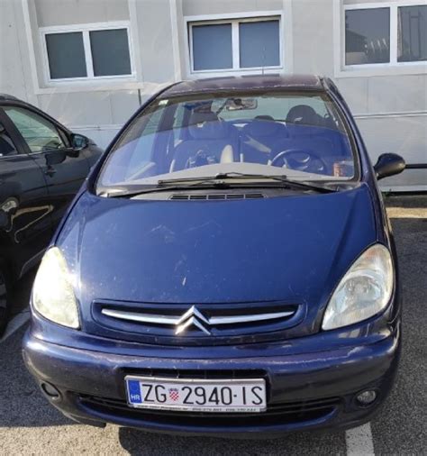 Citroën Xsara Picasso 2 0 HDi 2002 god