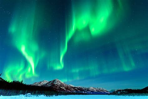 How to See the Northern Lights in Alaska in 2025