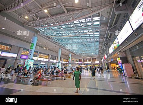 Yongsan Station Interior View Seoul South Korea Stock Photo Alamy