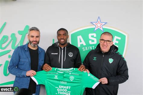 Officiel Niels Nkounkou S Engage Avec L Asse