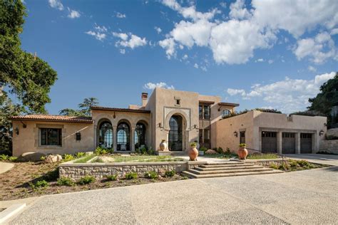 What You Need To Know About Mediterranean Style Homes